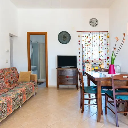 Tra Gli Ulivi In Villa *
