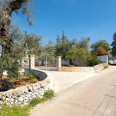 Villa Tra Gli Ulivi In Ostuni